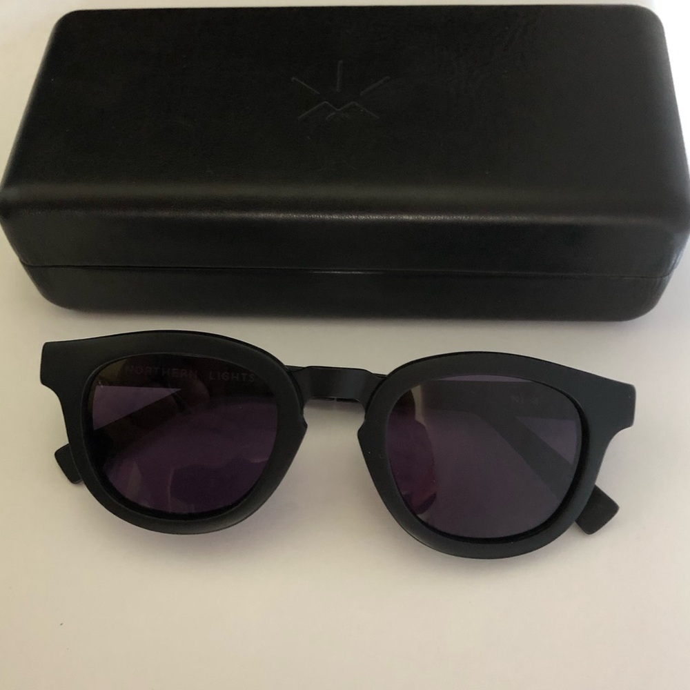 NWT Northern Lights Sunglasses
